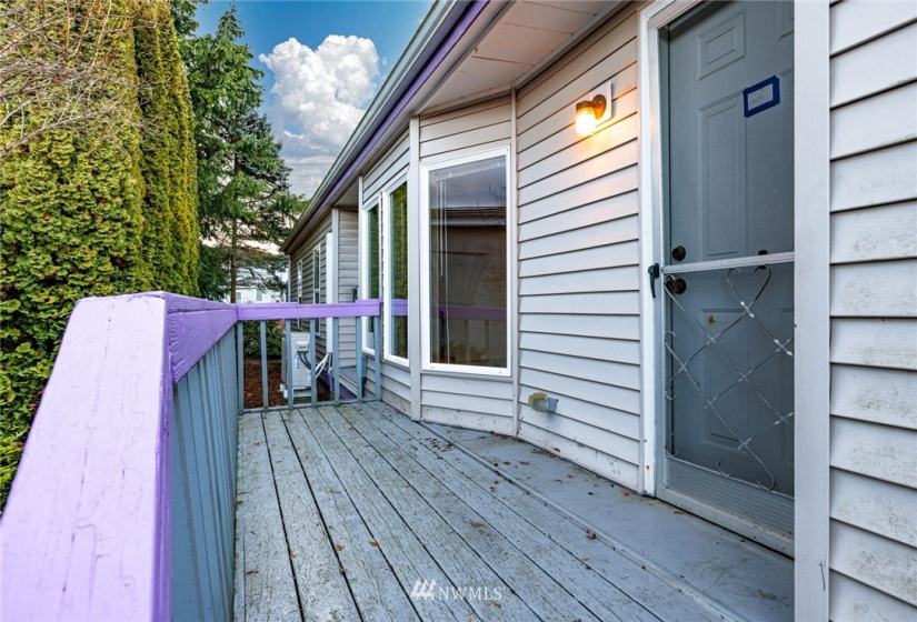 3802 James, Bellingham, Washington 98226, 3 Bedrooms Bedrooms, ,1 BathroomBathrooms,Manufactured In Park,For Sale,James,NWM1873152