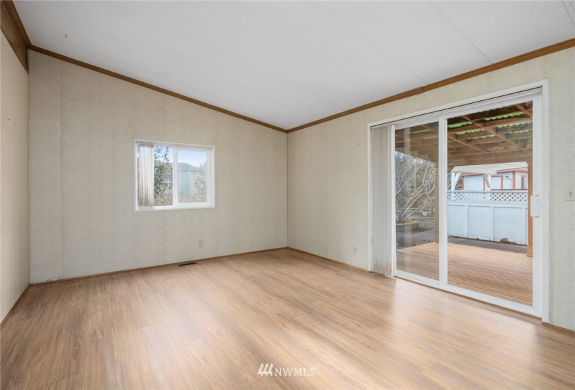 3802 James, Bellingham, Washington 98226, 3 Bedrooms Bedrooms, ,1 BathroomBathrooms,Manufactured In Park,For Sale,James,NWM1873152