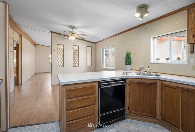 3802 James, Bellingham, Washington 98226, 3 Bedrooms Bedrooms, ,1 BathroomBathrooms,Manufactured In Park,For Sale,James,NWM1873152