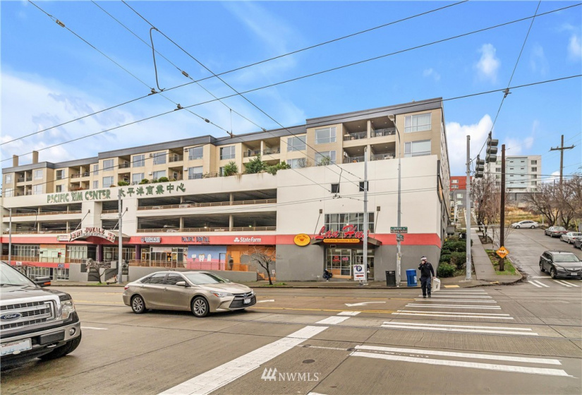 321 10th, Seattle, Washington 98104, 1 Bedroom Bedrooms, ,1 BathroomBathrooms,Residential,For Sale,Pacific Center Condominium,10th,NWM1873307