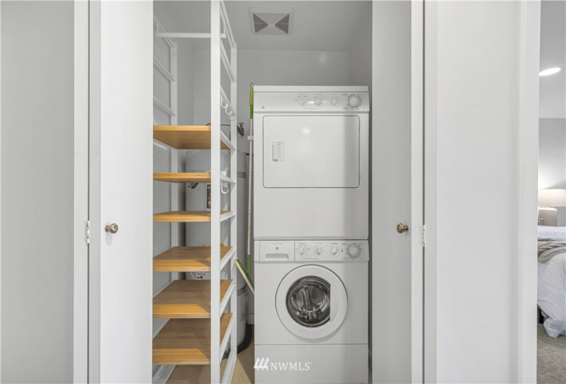 321 10th, Seattle, Washington 98104, 1 Bedroom Bedrooms, ,1 BathroomBathrooms,Residential,For Sale,Pacific Center Condominium,10th,NWM1873307