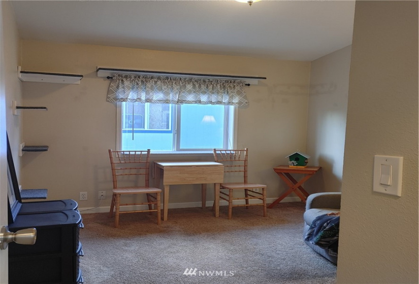 201 Oakview, Centralia, Washington 98531, 3 Bedrooms Bedrooms, ,Manufactured In Park,For Sale,Oakview,NWM1864610