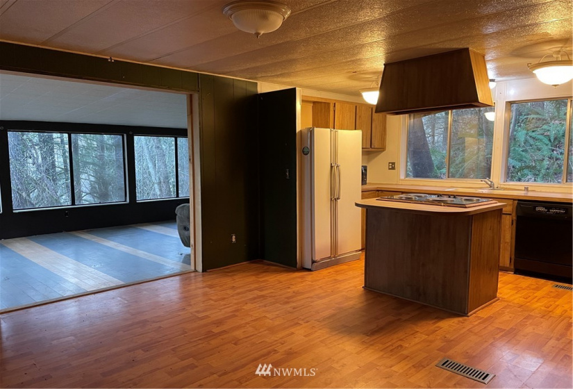 21 Hill, Belfair, Washington 98528, 2 Bedrooms Bedrooms, ,1 BathroomBathrooms,Residential,For Sale,Hill,NWM1873726