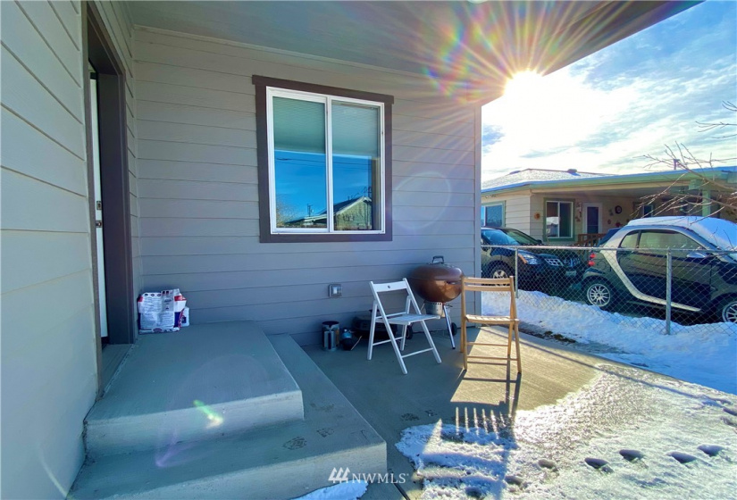 2218 Spruce, Moses Lake, Washington 98837, 3 Bedrooms Bedrooms, ,2 BathroomsBathrooms,Residential,For Sale,Spruce,NWM1877142