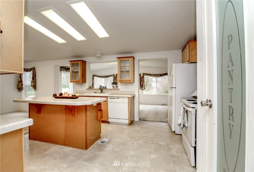 6403 241st, Buckley, Washington 98321, 3 Bedrooms Bedrooms, ,1 BathroomBathrooms,Manufactured In Park,For Sale,241st,NWM1877210