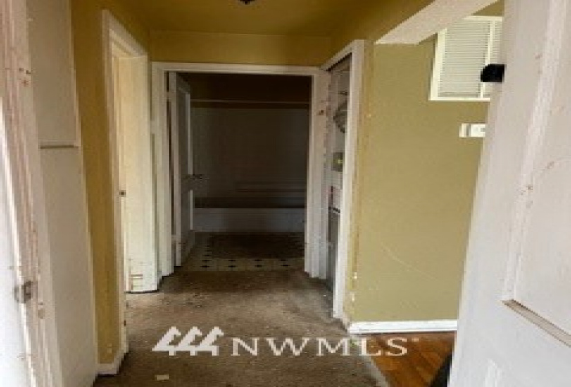 7221 E, Tacoma, Washington 98404, 3 Bedrooms Bedrooms, ,1 BathroomBathrooms,Residential,For Sale,E,NWM1877123