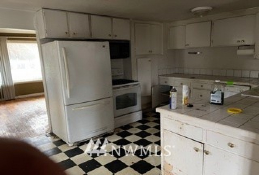 7221 E, Tacoma, Washington 98404, 3 Bedrooms Bedrooms, ,1 BathroomBathrooms,Residential,For Sale,E,NWM1877123