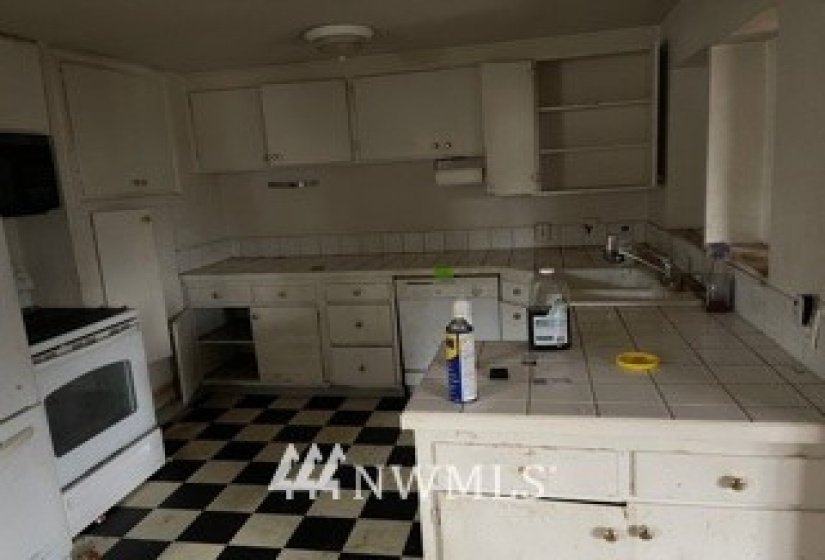 7221 E, Tacoma, Washington 98404, 3 Bedrooms Bedrooms, ,1 BathroomBathrooms,Residential,For Sale,E,NWM1877123