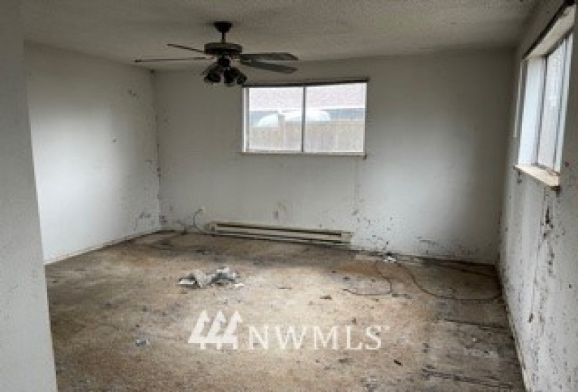 7221 E, Tacoma, Washington 98404, 3 Bedrooms Bedrooms, ,1 BathroomBathrooms,Residential,For Sale,E,NWM1877123