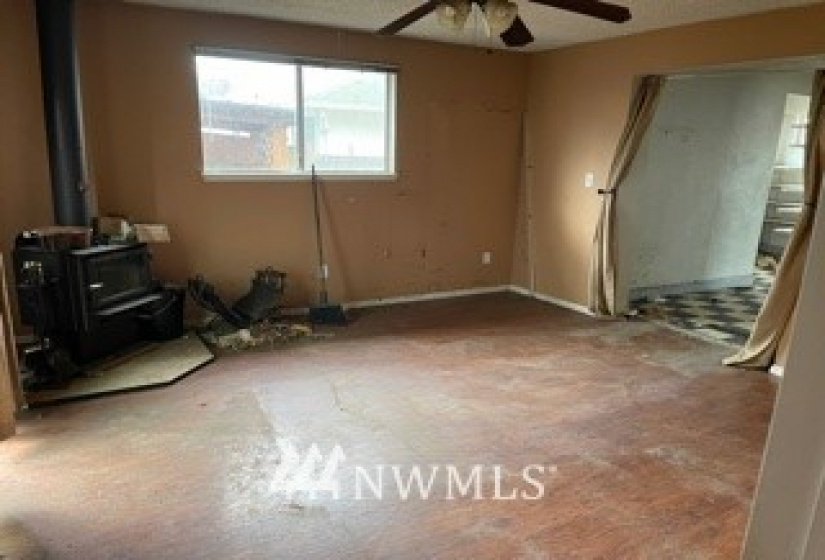 7221 E, Tacoma, Washington 98404, 3 Bedrooms Bedrooms, ,1 BathroomBathrooms,Residential,For Sale,E,NWM1877123