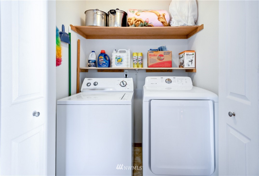 328 6th, Auburn, Washington 98002, 3 Bedrooms Bedrooms, ,1 BathroomBathrooms,Residential,For Sale,James W. Warren First Addition to Auburn,6th,NWM1874736