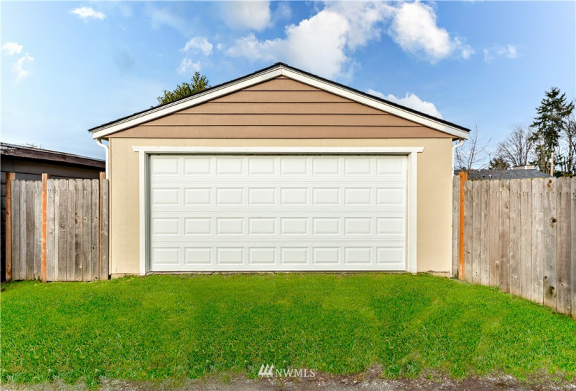 328 6th, Auburn, Washington 98002, 3 Bedrooms Bedrooms, ,1 BathroomBathrooms,Residential,For Sale,James W. Warren First Addition to Auburn,6th,NWM1874736