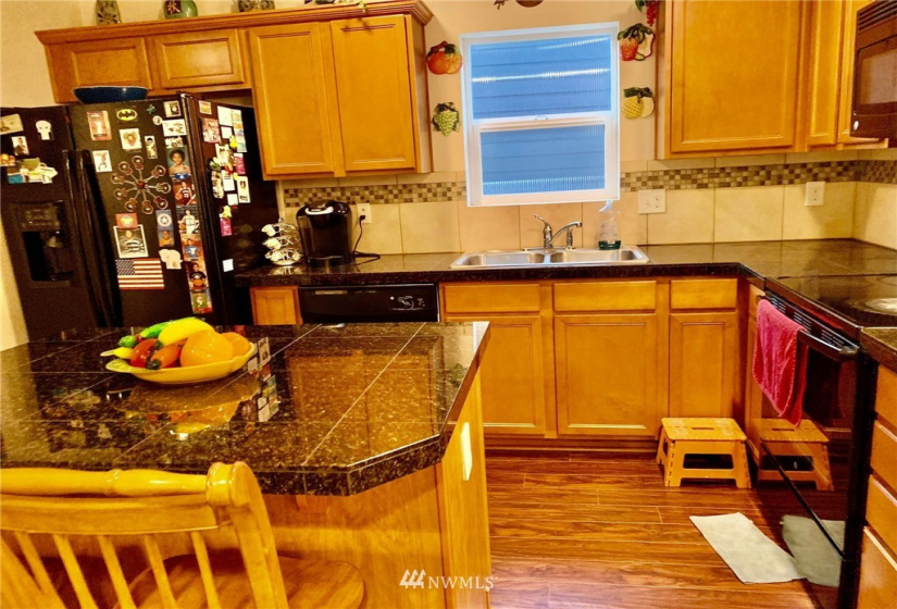 2018 39th, Tacoma, Washington 98404, 3 Bedrooms Bedrooms, ,1 BathroomBathrooms,Residential,For Sale,39th,NWM1876817