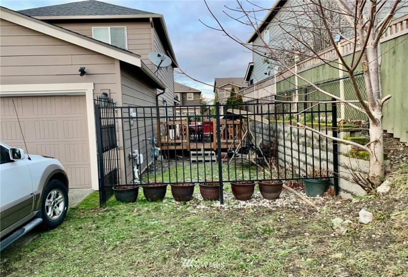 2018 39th, Tacoma, Washington 98404, 3 Bedrooms Bedrooms, ,1 BathroomBathrooms,Residential,For Sale,39th,NWM1876817